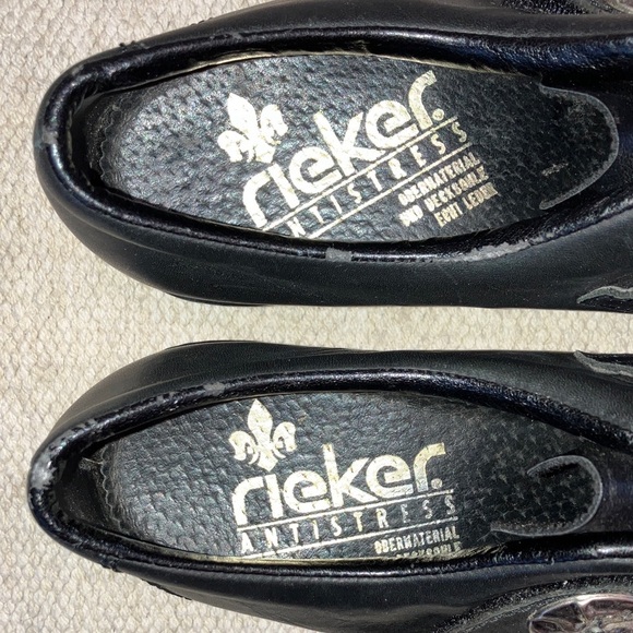 Rieker women’s size 39 Black Leather Mules with Silver Accent - Picture 2 of 16